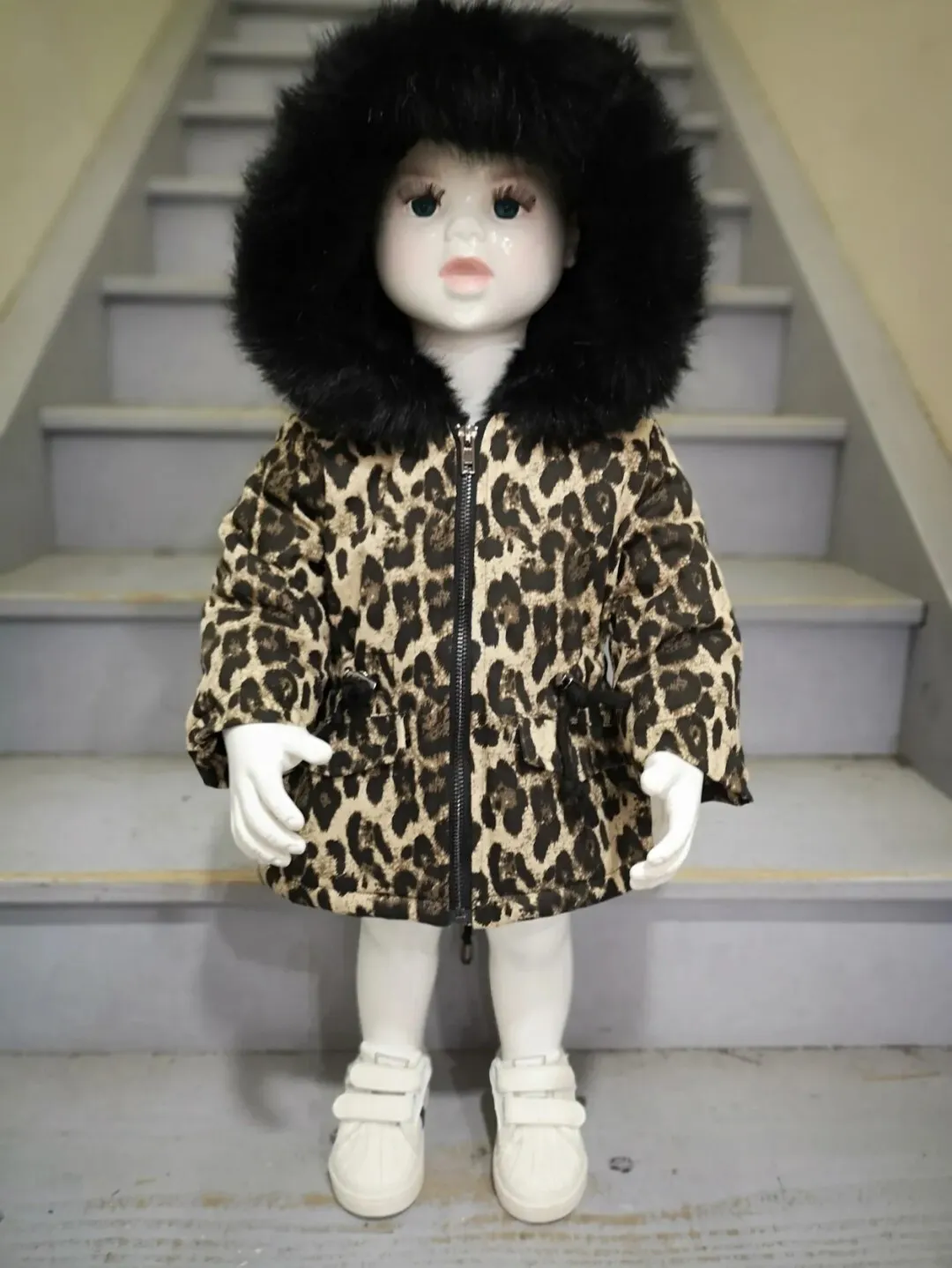 Leoparden-Daunenjacke für Baby-Mädchen